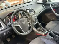 Usata Opel Astra Cosmo 120 CV (88 kW) 2013 Nero Berlina
