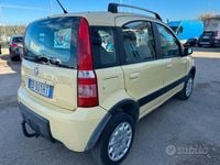 Usata Fiat Panda 4x4 59 CV (43 kW) 2010 Giallo Utilitaria