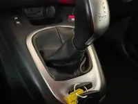 Usata Renault Scénic III 110 CV (80 kW) 2014 Bianco Utilitaria