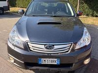 Usata Subaru Outback 150 CV (110 kW) 2012 Grigio Station wagon