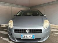Usata Fiat Grande Punto Emotion 90 CV (66 kW) 2007 Grigio Utilitaria