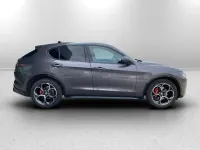 Usata Alfa Romeo Stelvio Veloce 209 CV (153 kW) 2025 Grigio vesuvio SUV