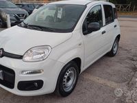 Usata Fiat Panda Street 70 CV (51 kW) 2022 Bianco Utilitaria