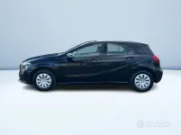 Usado Mercedes A160 Executive 90 CV (66 kW) 2016 Negro Berlina