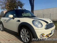 Usata Mini Cooper Cabriolet 120 CV (88 kW) 2009 Bianco Cabrio