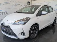 Usata Toyota Yaris Hybrid Active 73 CV (53 kW) 2018 Bianco Berlina
