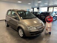 Usata Fiat Idea 90 CV (66 kW) 2008 Grigio Monovolume