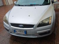 Usata Ford Focus Style 90 CV (66 kW) 2008 Grigio Station wagon