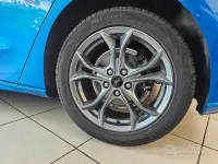Usata Ford Focus ST-Line 120 CV (88 kW) 2020 Bluazzurro Berlina