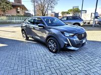 Usata Peugeot 2008 Active 101 CV (74 kW) 2022 Grigio platinum SUV