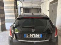 Usata Lancia Delta 120 CV (88 kW) 2012 Utilitaria