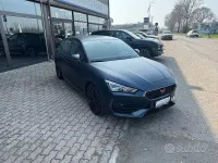Usata Cupra Leon VZ 245 CV (180 kW) 2023 Bluazzurro Berlina