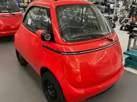 Nuova Micro Microlino 11 kW (16 CV) 2025 Milano red Utilitaria