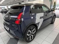 Usata Renault R5 Iconic 110 kW (150 CV) 2024 Blu/azzurro Utilitaria