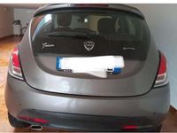 Usata Lancia Ypsilon Platinum 69 CV (50 kW) 2013 Grigio Utilitaria