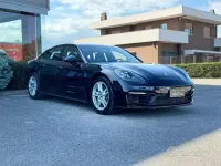 Usata Porsche Panamera 330 CV (242 kW) 2022 Nero Utilitaria