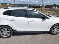 Usata Volvo V40 CC Momentum 120 CV (88 kW) 2017 Bianco Station wagon