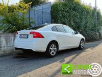 usata Volvo S60 D2 Powershift Kinetic 115cv