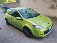 Usado Renault Clio II 75 CV (55 kW) 2009 Berlina