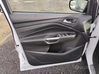 Usata Ford Kuga Titanium 120 CV (88 kW) 2017 Bianco SUV