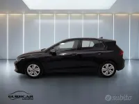 Usata VW Golf VIII Life 116 CV (85 kW) 2025 Nero Berlina