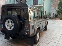 Usata Land Rover Defender SE 122 CV (89 kW) 2014 Station wagon