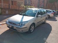 Usata Ford Focus Zetec 116 CV (85 kW) 2003 Grigio Station wagon
