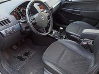 Usata Opel Astra OPC 110 CV (80 kW) 2010 Grigio Station wagon