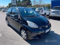 Usata Toyota Aygo Sol 68 CV (50 kW) 2009 Grigio Utilitaria