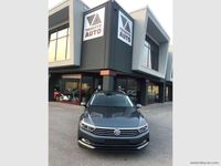 Usata VW Passat 120 CV (88 kW) 2016 Grigio Station wagon