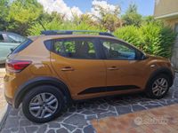 Usata Dacia Sandero Stepway 90 CV (66 kW) 2021 Giallo Utilitaria