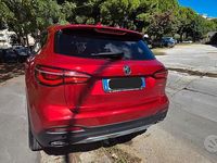 Usata MG HS Luxury 162 CV (119 kW) 2023 Rosso SUV