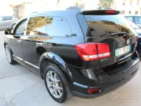 Usata Fiat Freemont Lounge 140 CV (102 kW) 2015 Nero SUV