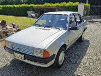 Usata Ford Escort 50 CV (36 kW) 1985 Grigio Berlina
