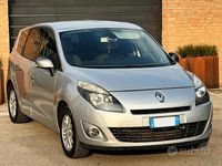 Usata Renault Grand Scénic III 130 CV (95 kW) 2011 Grigio Monovolume
