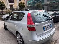 Usata Hyundai i30 Dynamiq 116 CV (85 kW) 2009 Grigio Berlina