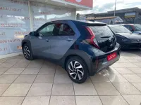 Usata Toyota Aygo X Trend 72 CV (52 kW) 2022 Grigio SUV