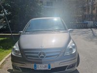 Usata Mercedes B180 2007 Grigio Monovolume