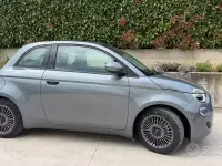 Usata Fiat 500e Icon 42 kW (58 CV) 2022 Grigio Cabrio