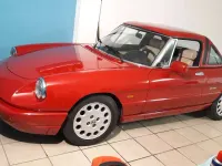 Usata Alfa Romeo Spider 122 CV (89 kW) 1991 Rosso Cabrio