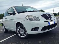 Usata Lancia Ypsilon 60 CV (44 kW) 2008 Bianco Utilitaria