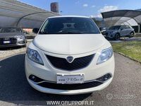 Usata Lancia Ypsilon Silver 69 CV (50 kW) 2017 Bianco Utilitaria