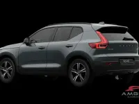 Nuova Volvo XC40 Plus 163 CV (119 kW) 2026 Verde SUV