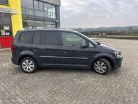 usata VW Touran 2.0 TDI 140 CV DSG Highline