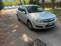 Usata Opel Astra Cosmo 101 CV (74 kW) 2008 Argento Berlina