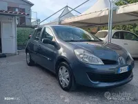 Usata Renault Clio II Dynamique 75 CV (55 kW) 2008 Blu Berlina