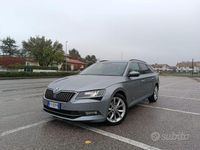 Usata Skoda Superb 150 CV (110 kW) 2016 Grigio Berlina