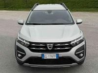 Usata Dacia Jogger Comfort 101 CV (74 kW) 2022 Argento Monovolume