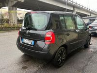 Usata Renault Modus 75 CV (55 kW) 2011 Nero Monovolume