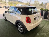Usata Mini ONE 75 CV (55 kW) 2015 Beige Utilitaria